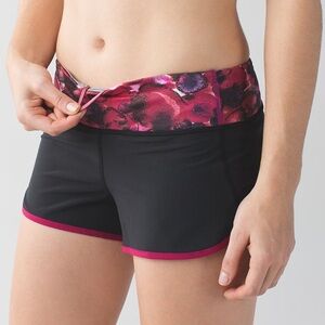 Lululemon Speed Up Shorts in Twisted Dune Alarming Black
